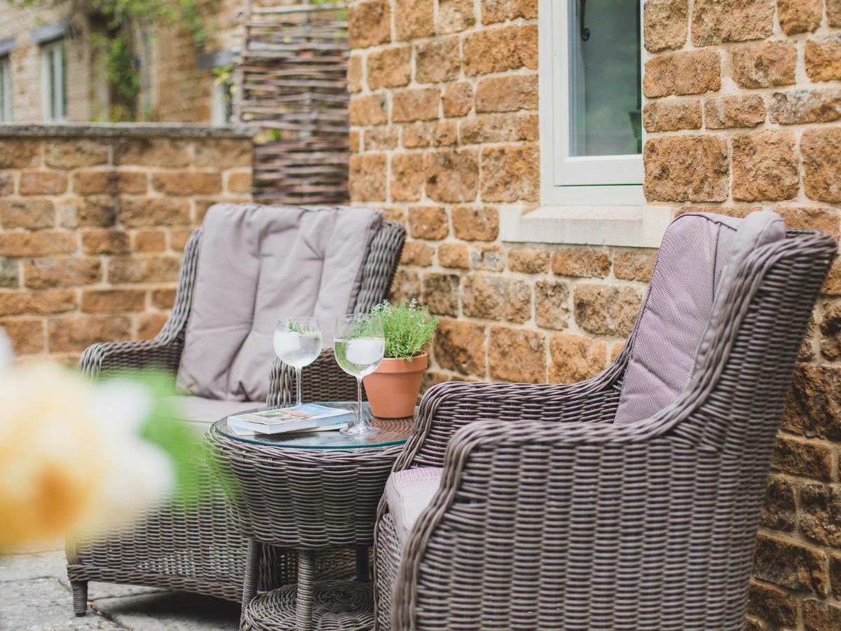 Adlestrop Climbing Rose Cottage - Dog Friendly - Peaceful Cotswold Cottage מראה חיצוני תמונה