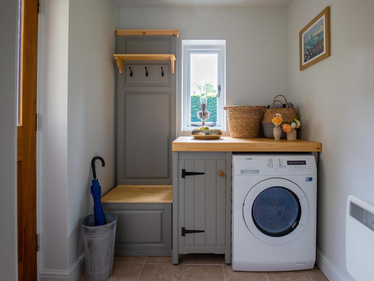 Adlestrop Climbing Rose Cottage - Dog Friendly - Peaceful Cotswold Cottage מראה חיצוני תמונה