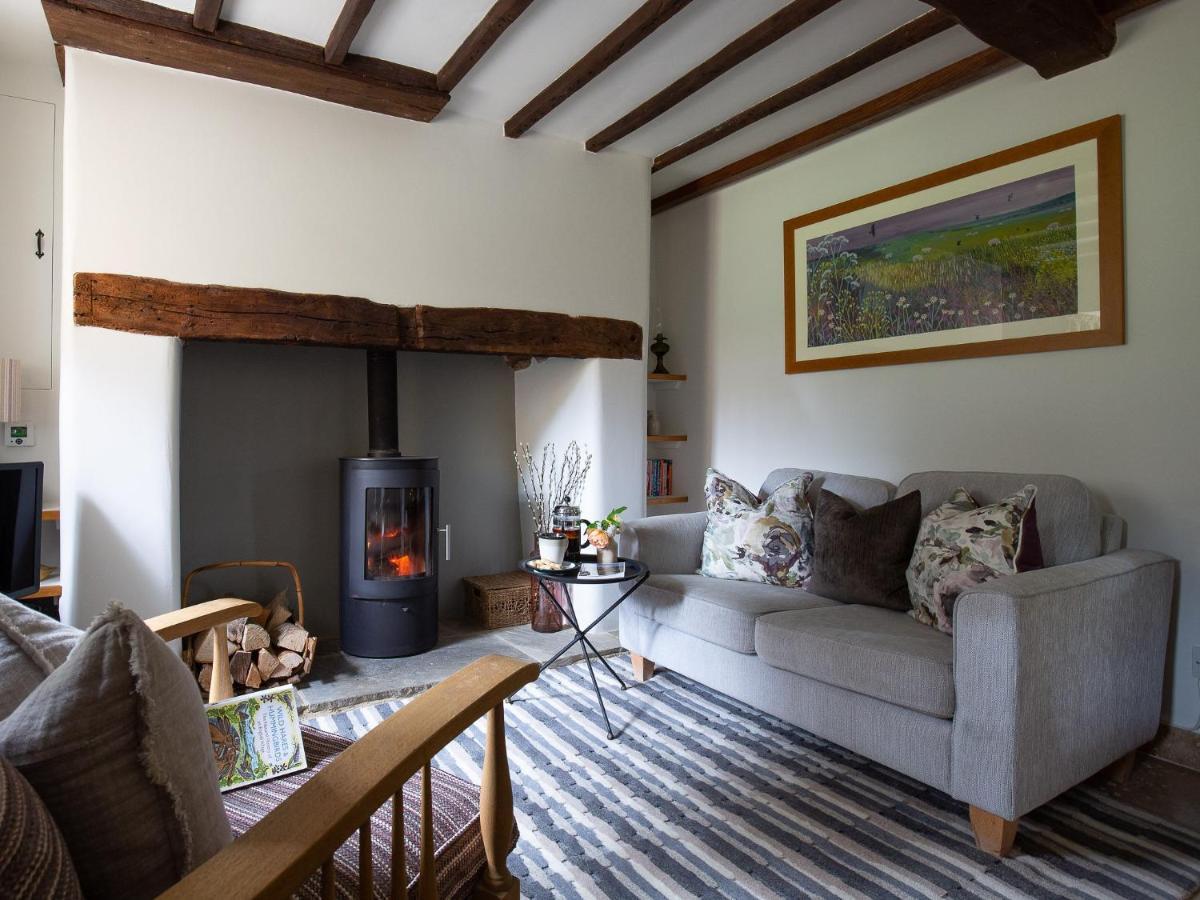 Adlestrop Climbing Rose Cottage - Dog Friendly - Peaceful Cotswold Cottage מראה חיצוני תמונה